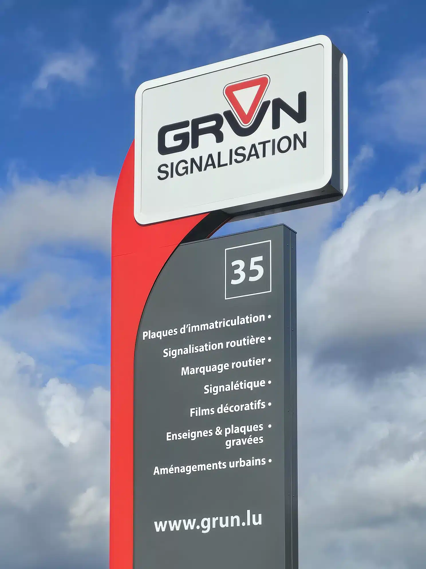 Grün Signalisation - Panneaux